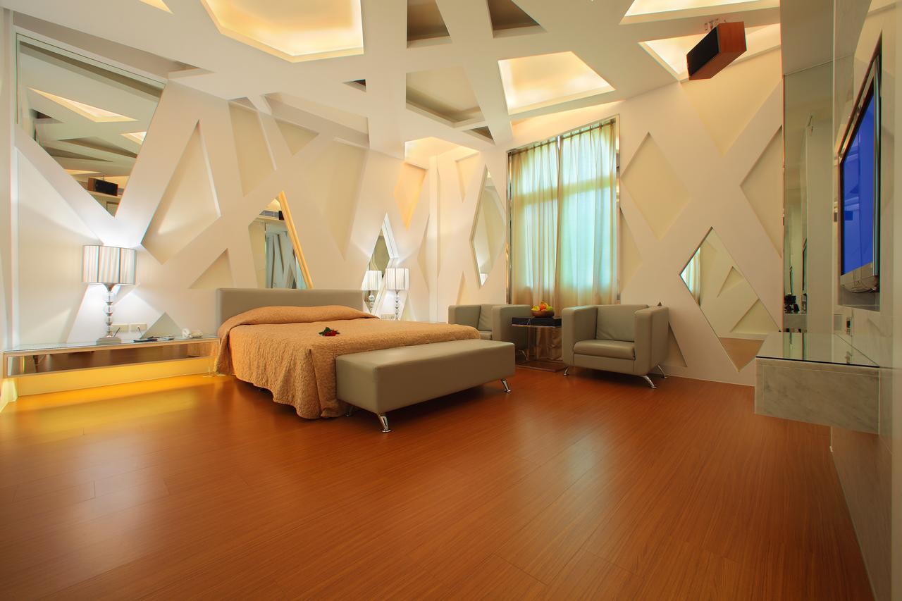 Spring Hotel Тайчжун Екстер'єр фото