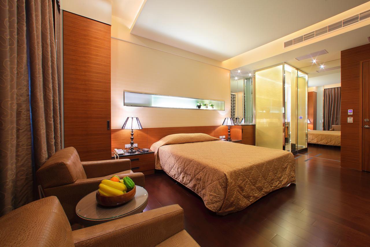 Spring Hotel Тайчжун Екстер'єр фото